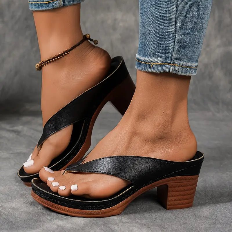 Block heel sandals with a cushioned footbed in Black