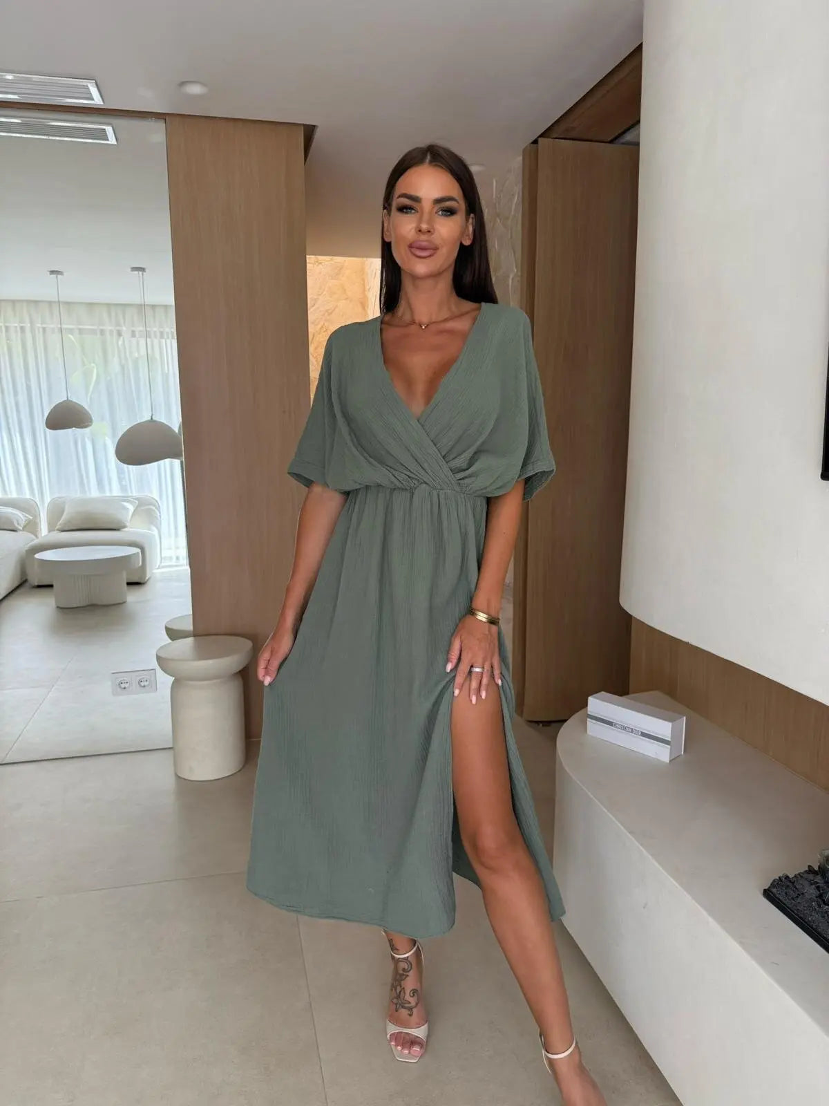 Deep V-neck wrap midi dress in green
