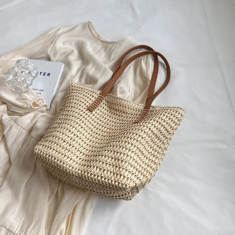 Handwoven straw shoulder tote bag in Beige