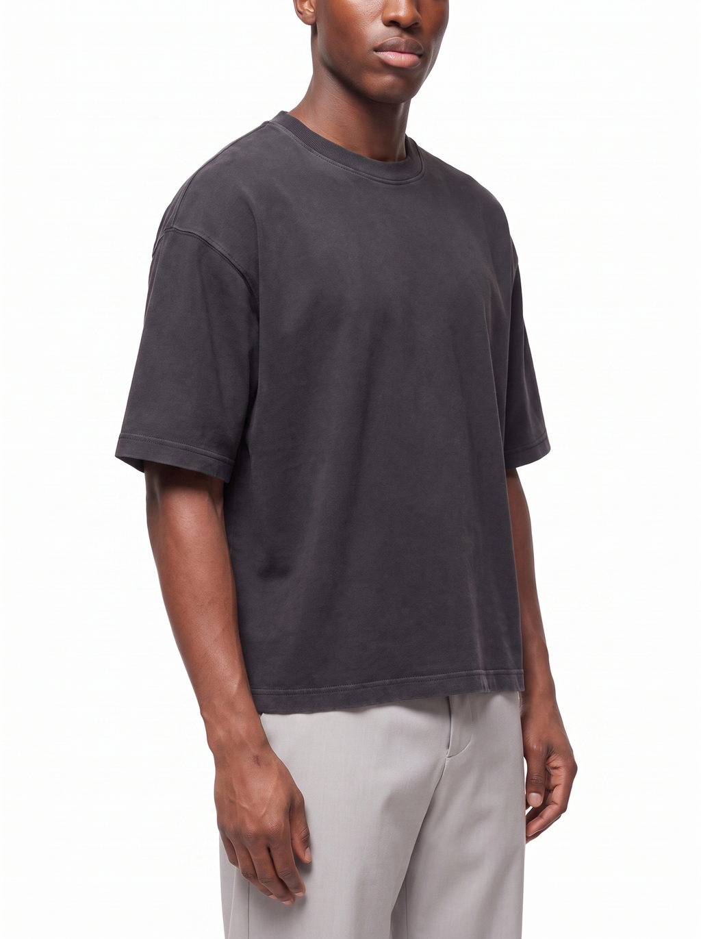 Boxy tee dropped shoulder fit, three quarter view