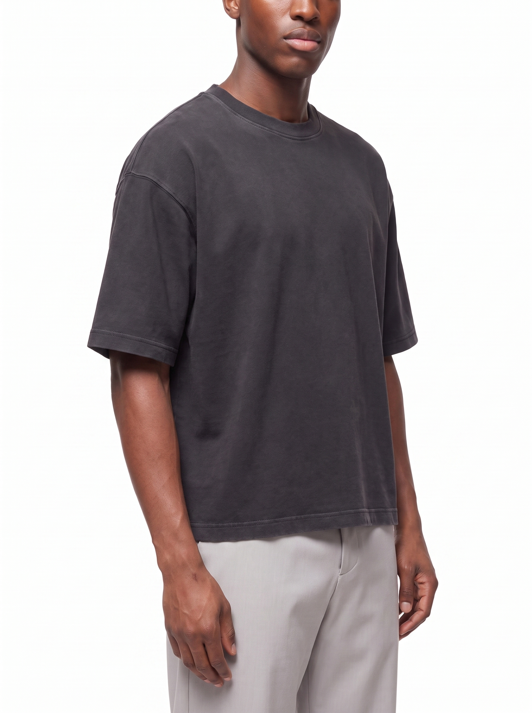 Boxy tee dropped shoulder fit, three quarter view