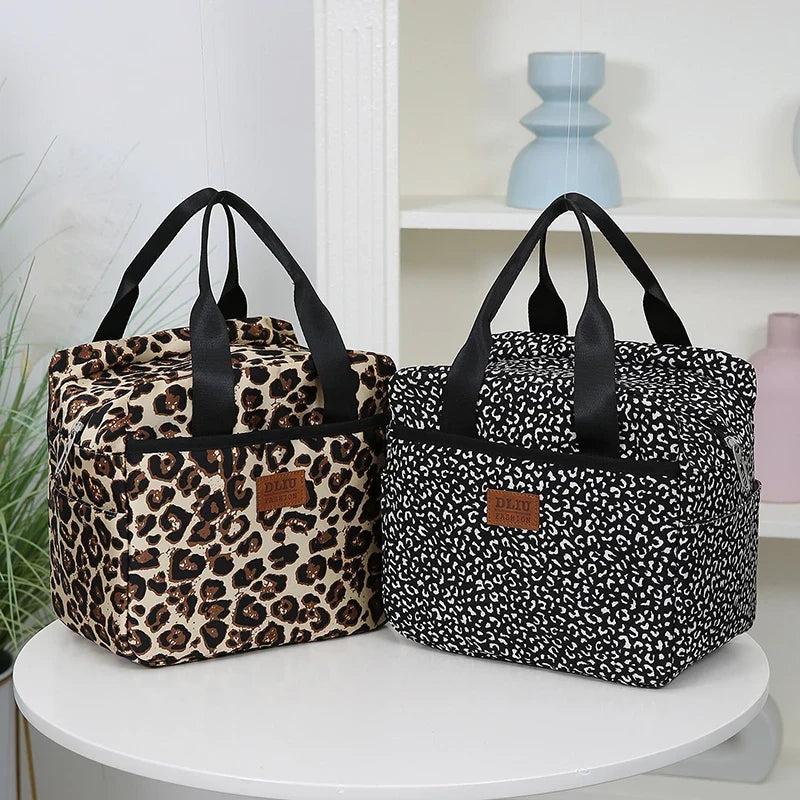 Insulated nylon lunch bag