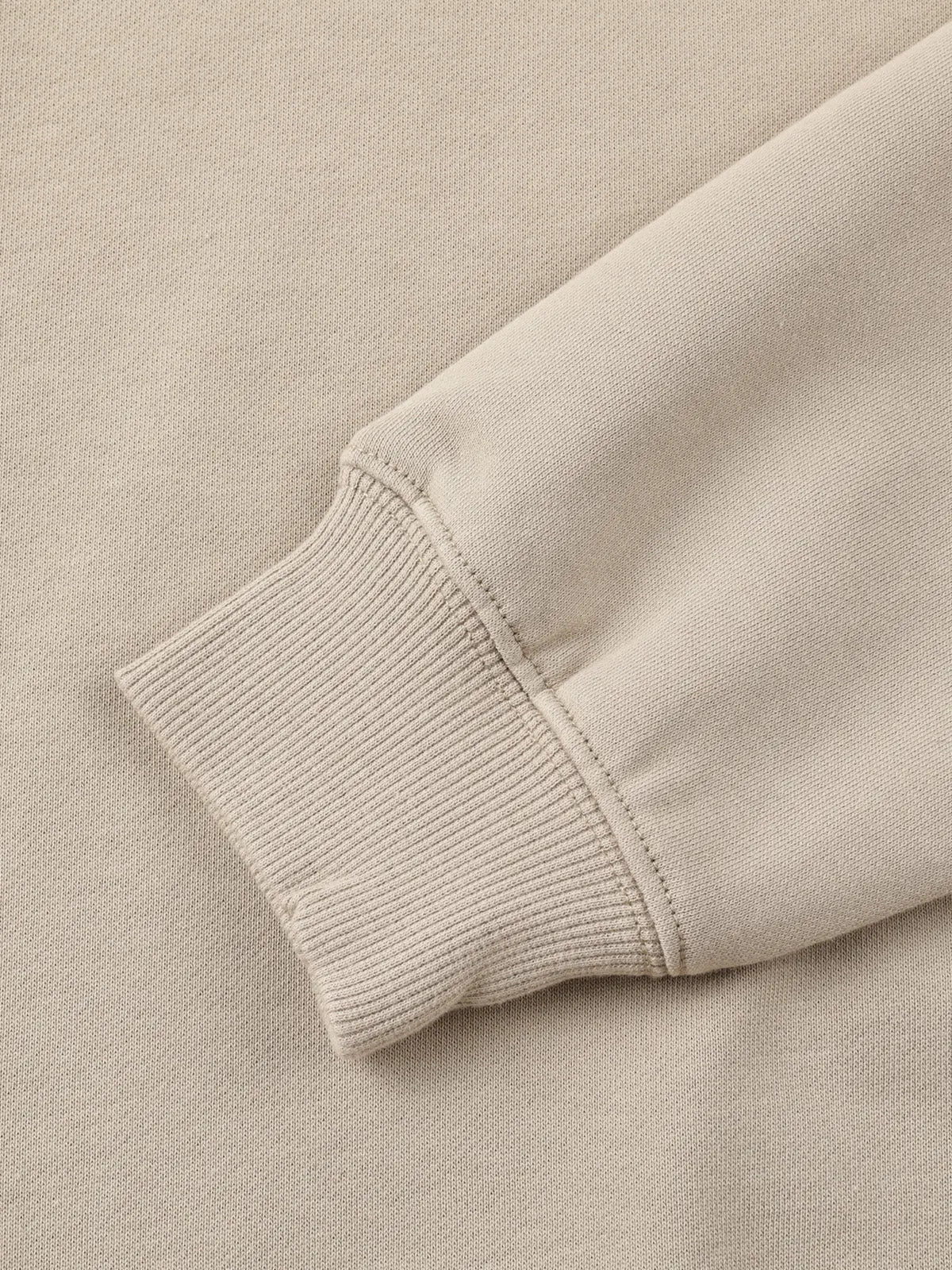Men's oversized hoodie, front pocket detail
