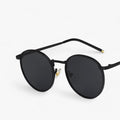Round lens sunglasses in Black Gray
