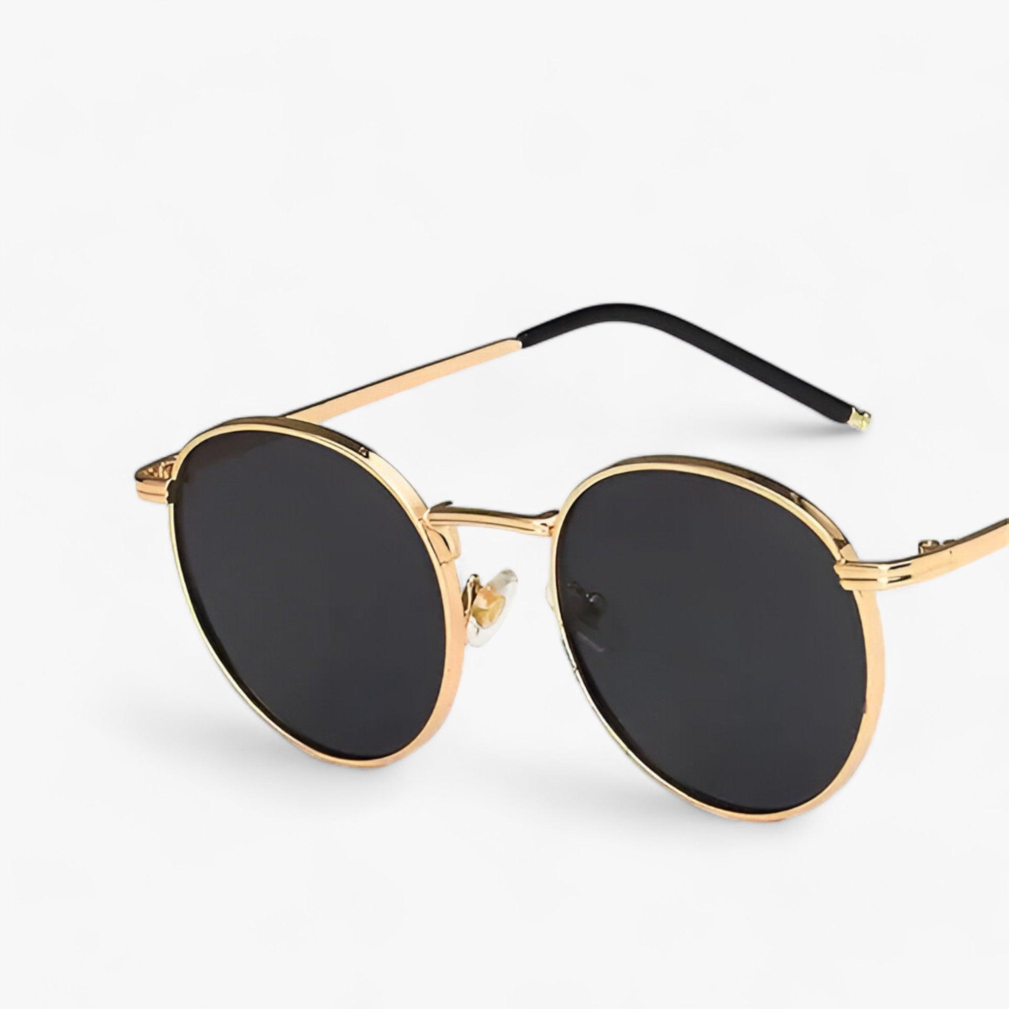 Round lens sunglasses in Gold Gray