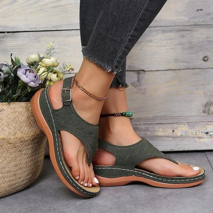 Women's cushioned-footbed sandals in Army Green